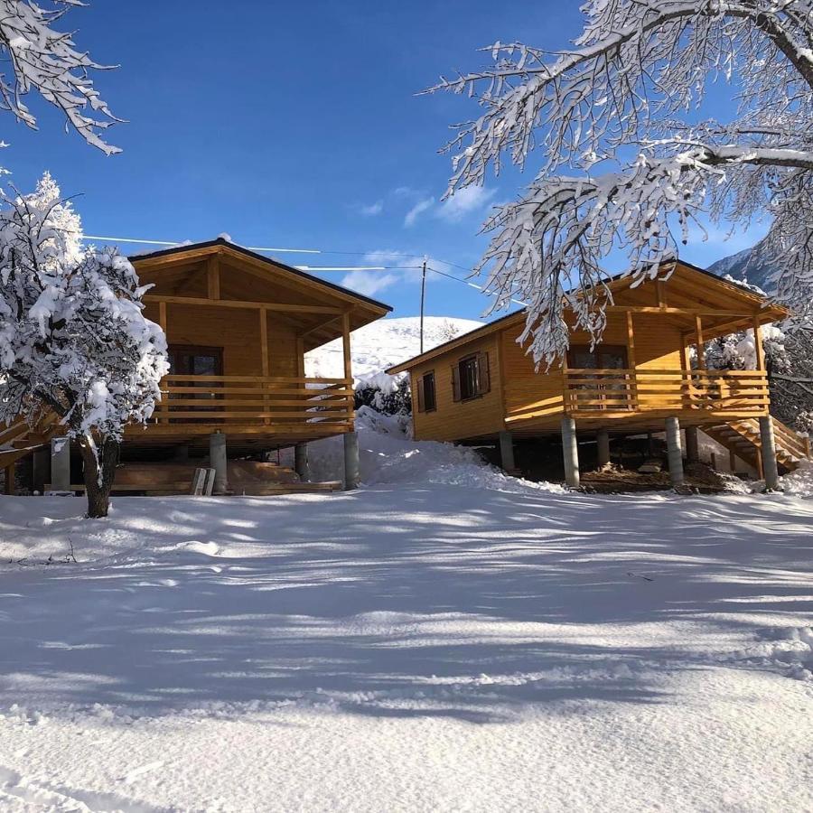 Camping, Hotel De Plein Air Les Cariamas Chateauroux-les-Alpes Exterior foto